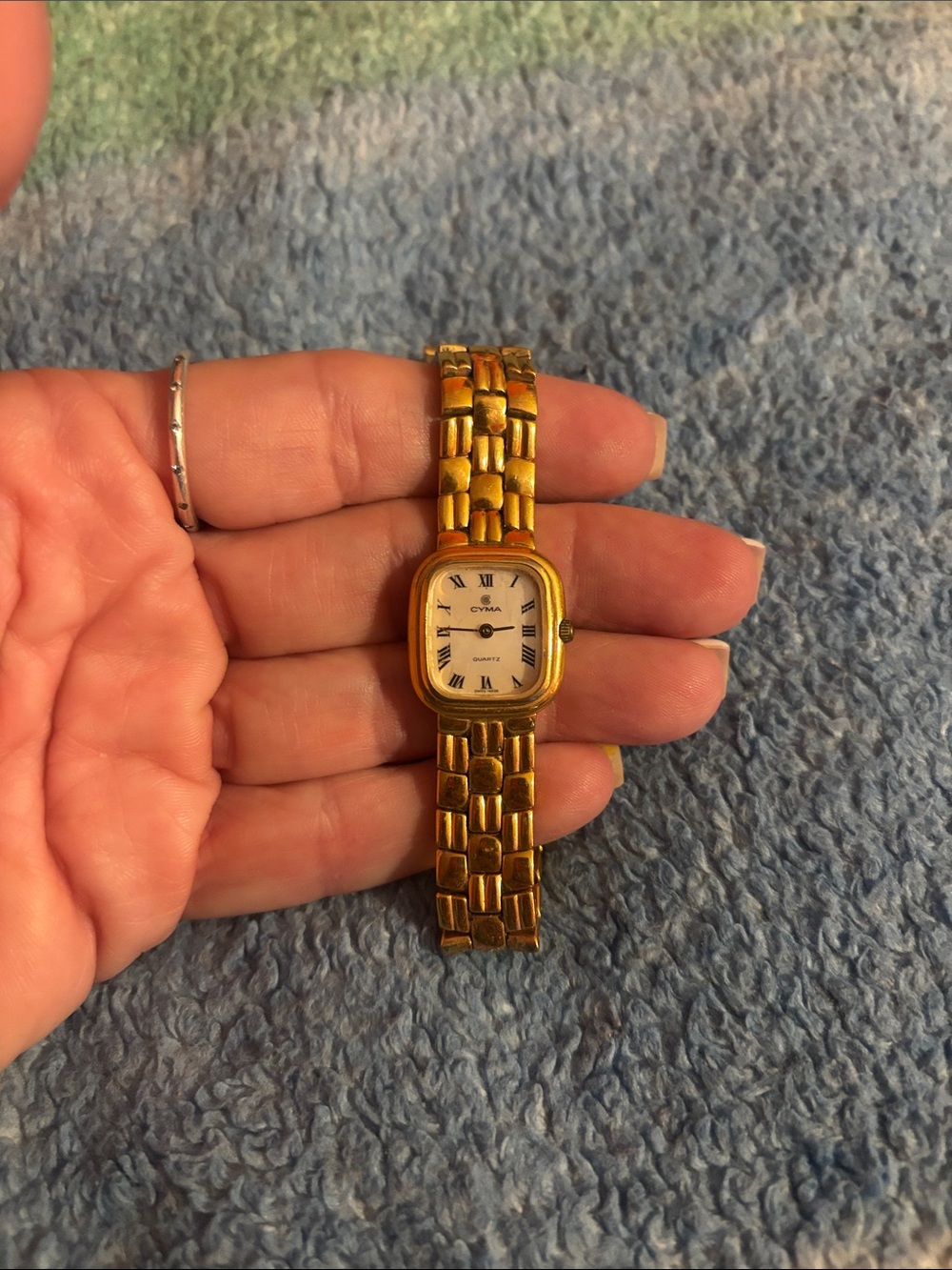 Cyma gold Women's Quartz Bracelet Watch